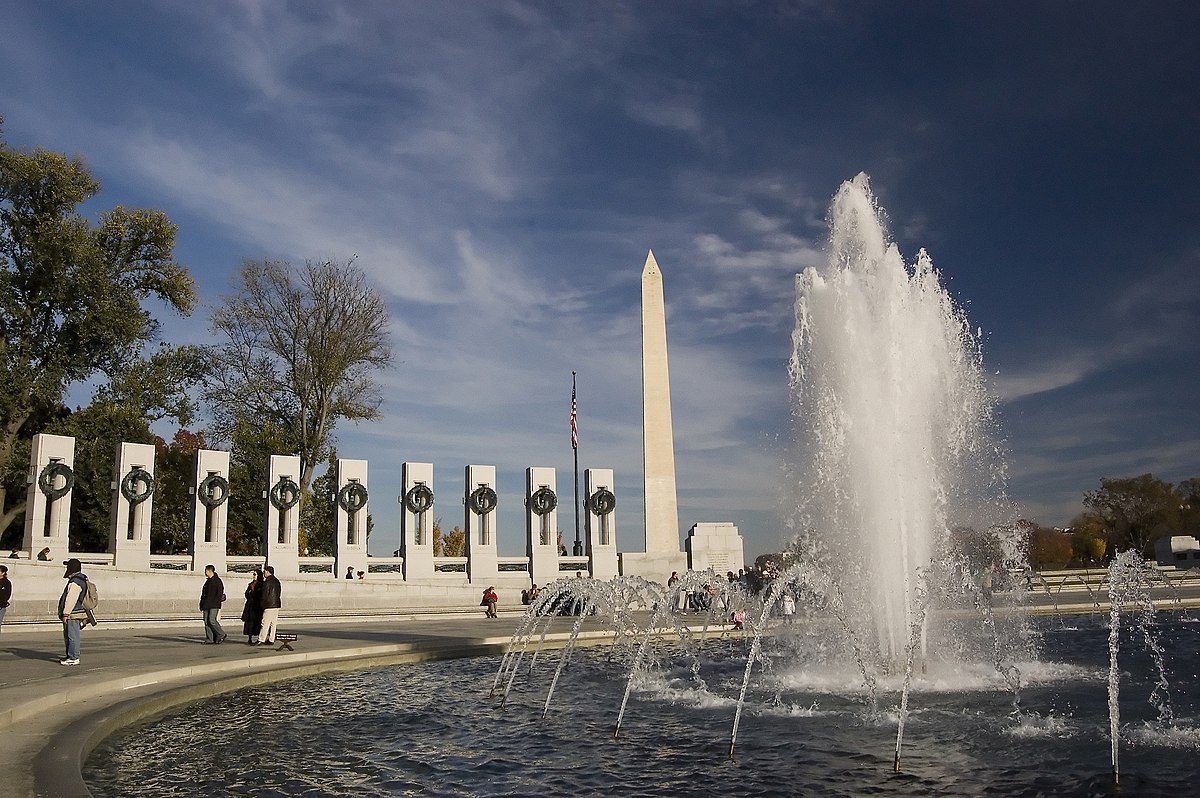 1200px-Wwiimemorial